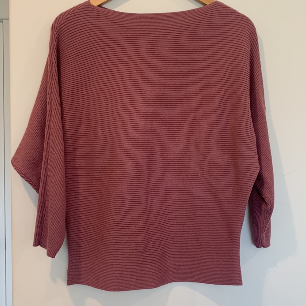Lightweight sweater - Picture 2 of 2